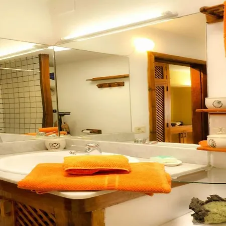 Puerto Del Carmen Sleeps 4 Wifi *