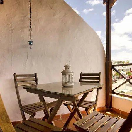 Апартаменты Puerto Del Carmen Sleeps 4 Wifi Пуэрто дель Кармен