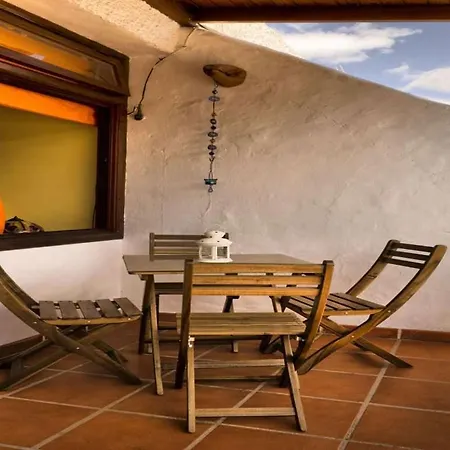 Apartment Puerto Del Carmen Sleeps 4 Wifi *